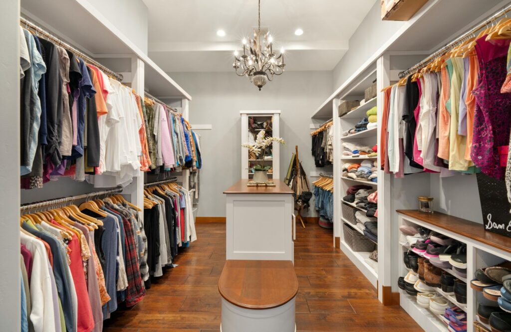 pretty-neat-an-organizational-solution-norman-ok-organizing-tips-for-aging-in-place-move-management-closet-organization