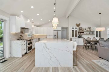 pretty-neat-oklahoma-city-ok-pre-renovation-organizing-open-concept-kitchen-and-living-room-waterfall-island-white-cabinets-confidential-closet-organization